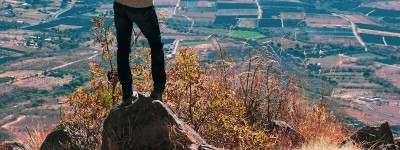 探索东钱湖·韩岭的烟火气息与户外茶马古道之旅，领略湖光山色之美